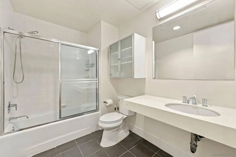 350 W Ash #1106 San Diego, CA 92101