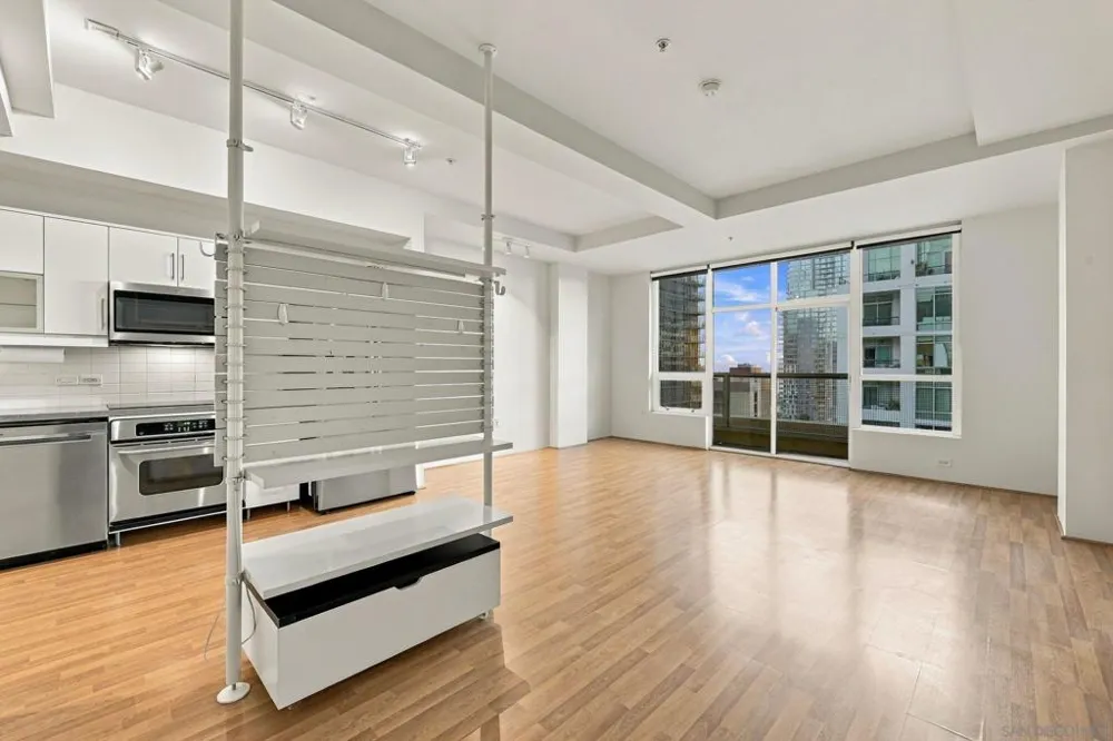 350 W Ash #1106 San Diego, CA 92101