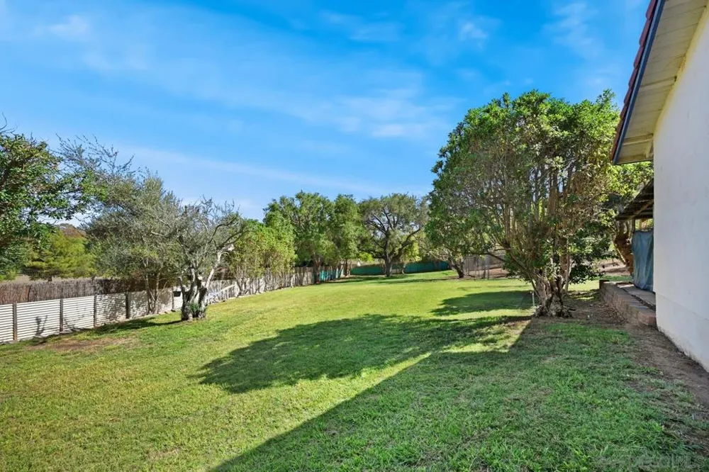 4488 La Canada Fallbrook, CA 92028