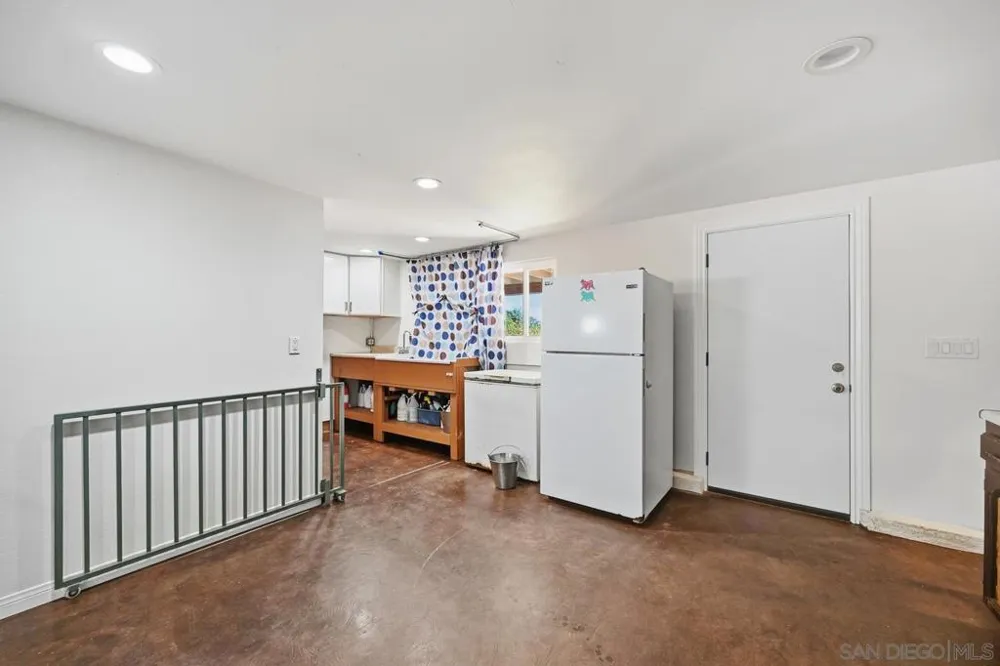 4488 La Canada Fallbrook, CA 92028