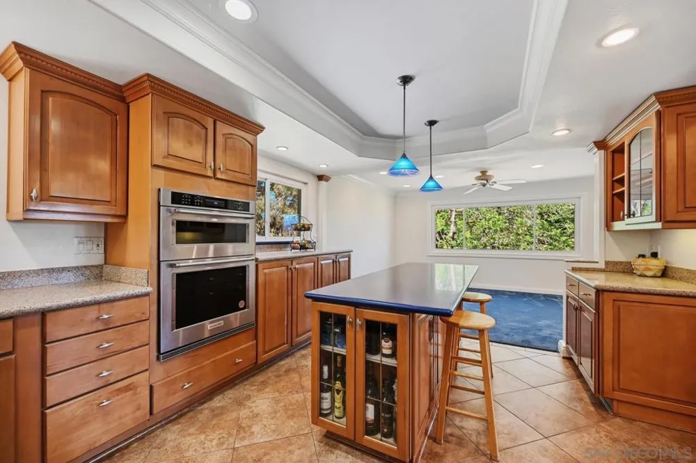 4488 La Canada Fallbrook, CA 92028