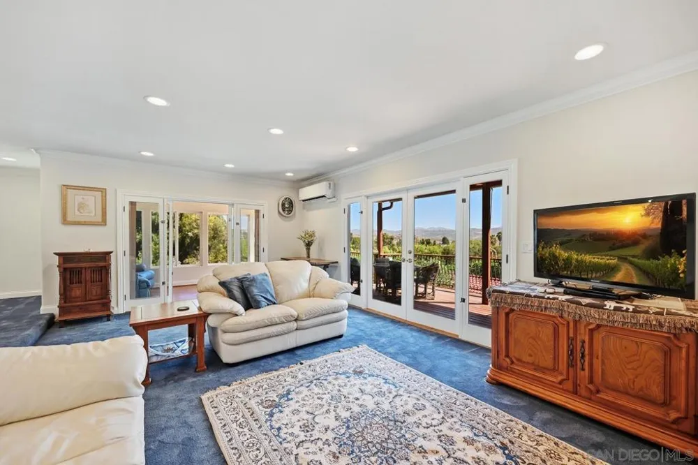 4488 La Canada Fallbrook, CA 92028