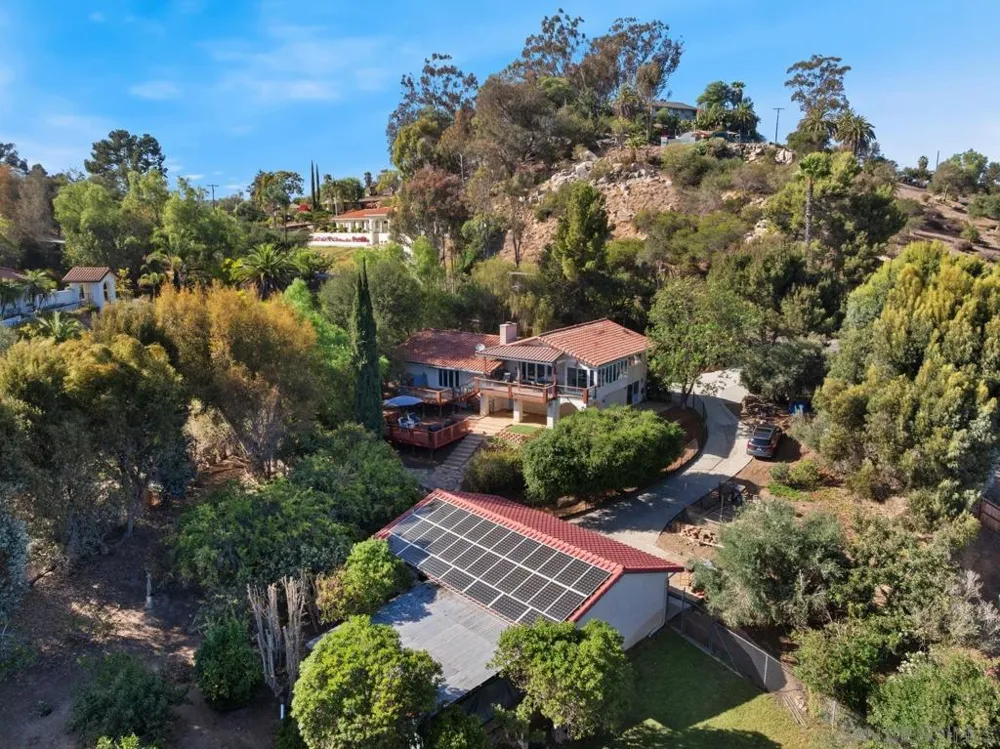 4488 La Canada Fallbrook, CA 92028
