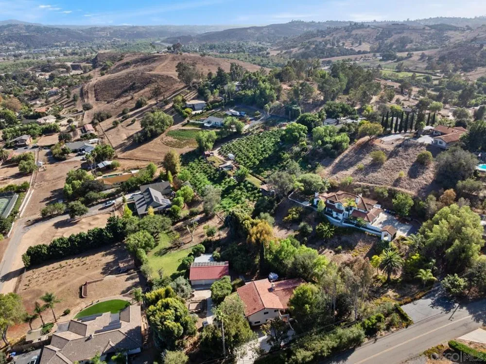 4488 La Canada Fallbrook, CA 92028