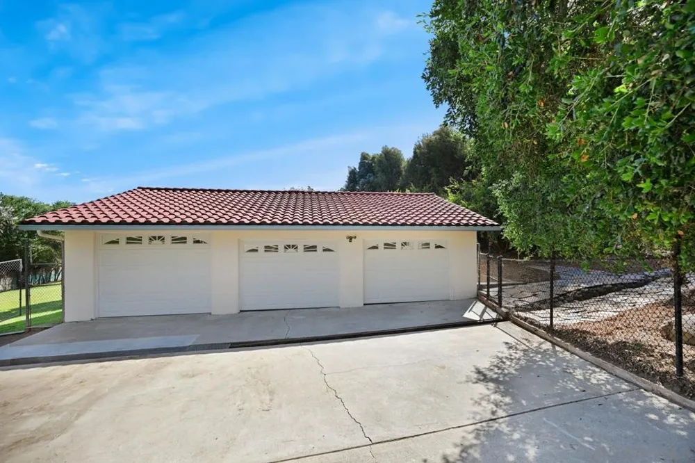 4488 La Canada Fallbrook, CA 92028