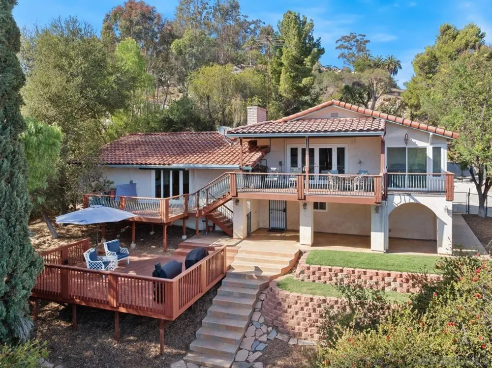 4488 La Canada Fallbrook, CA 92028