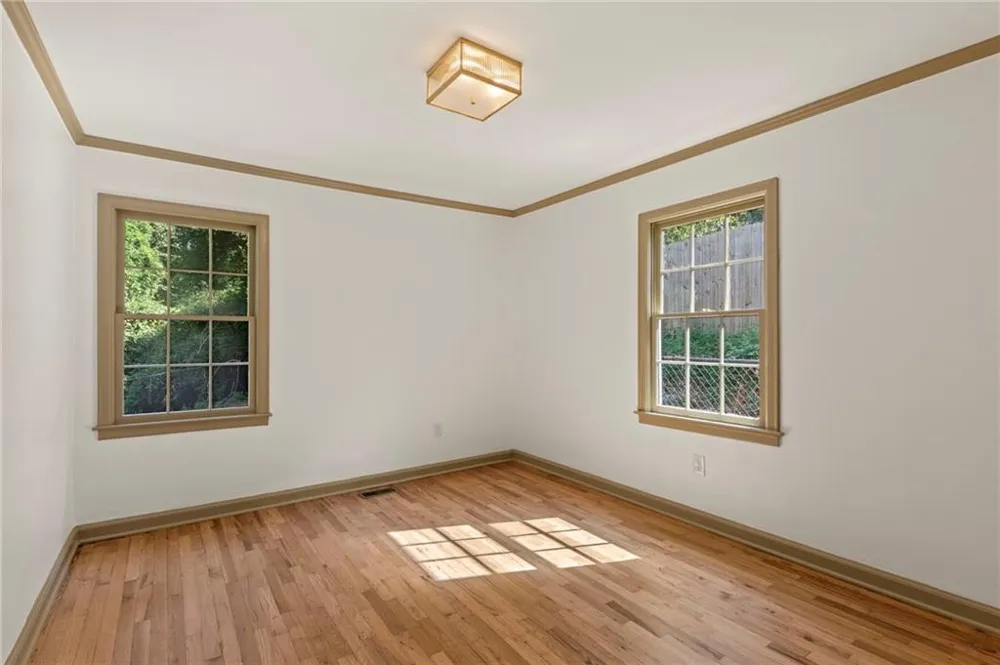 1052 Country Lane NE Atlanta, GA 30324