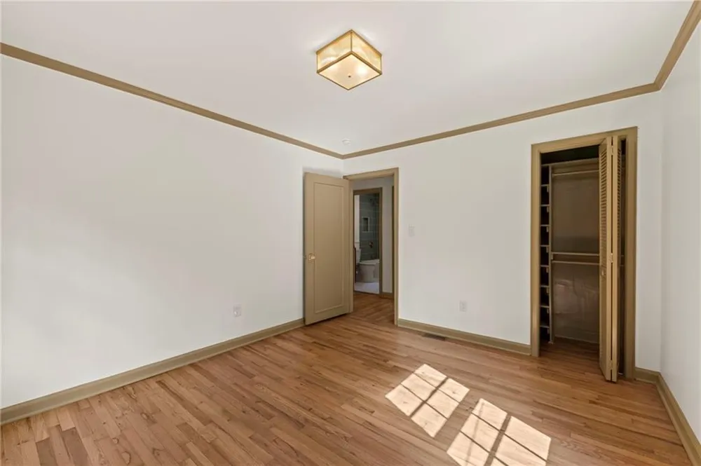 1052 Country Lane NE Atlanta, GA 30324
