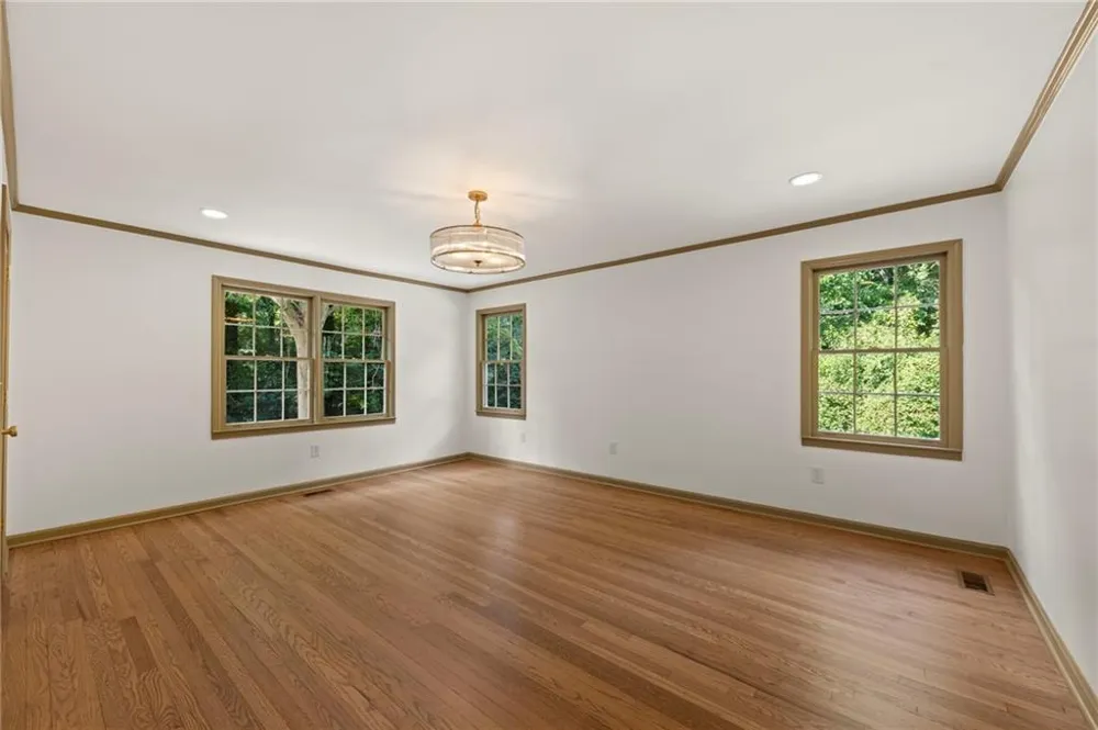 1052 Country Lane NE Atlanta, GA 30324