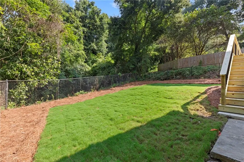 1052 Country Lane NE Atlanta, GA 30324