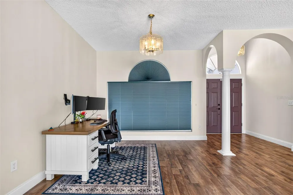 10007 VISTA POINTE DRIVE Tampa, FL 33635