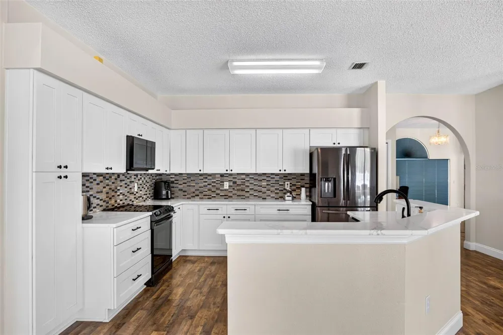 10007 VISTA POINTE DRIVE Tampa, FL 33635