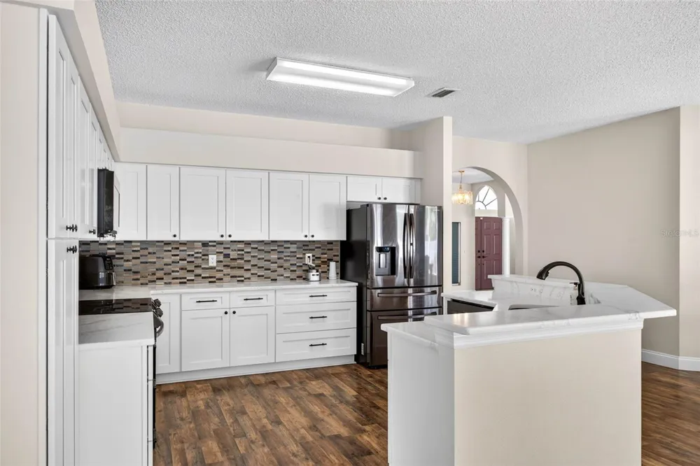 10007 VISTA POINTE DRIVE Tampa, FL 33635