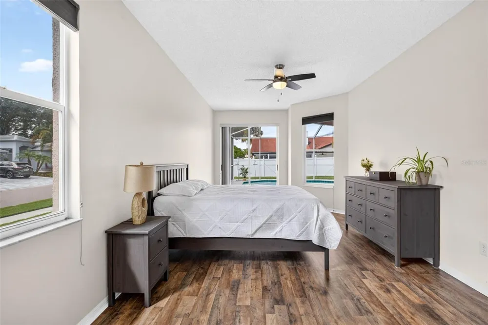 10007 VISTA POINTE DRIVE Tampa, FL 33635