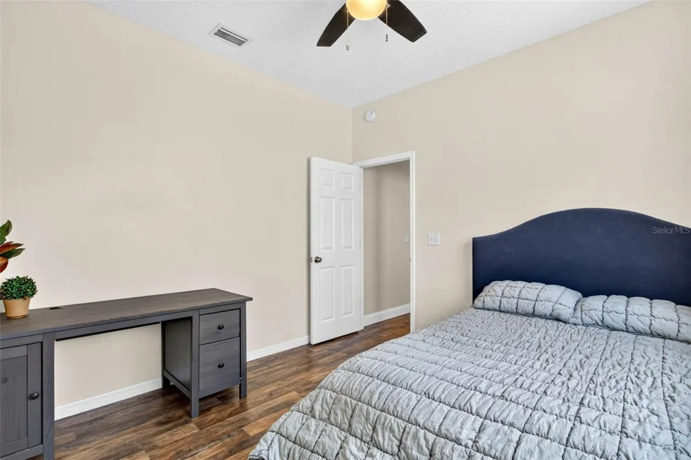 10007 VISTA POINTE DRIVE Tampa, FL 33635