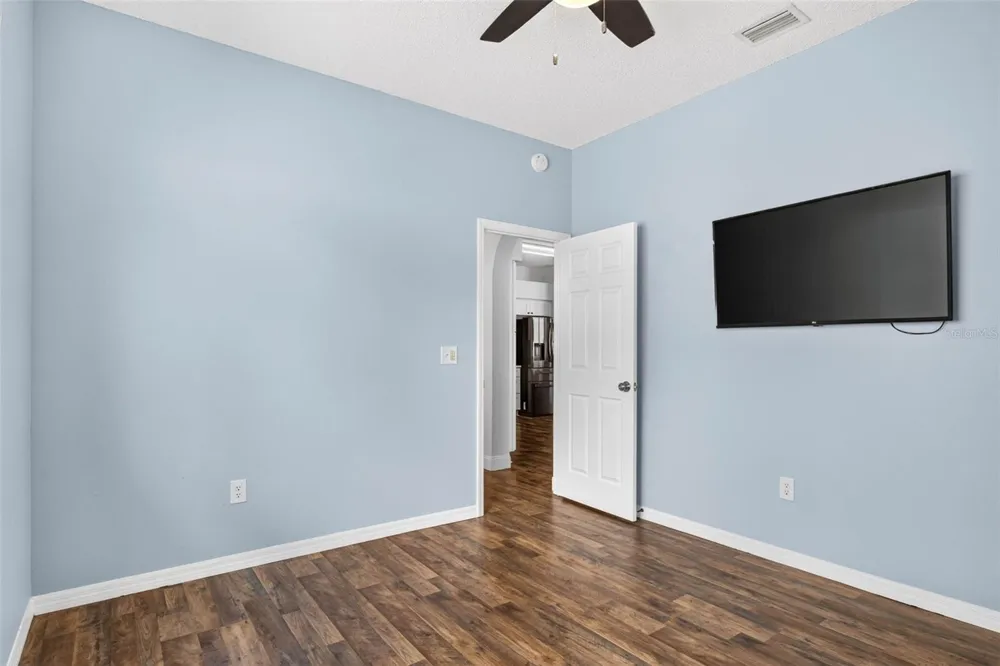 10007 VISTA POINTE DRIVE Tampa, FL 33635