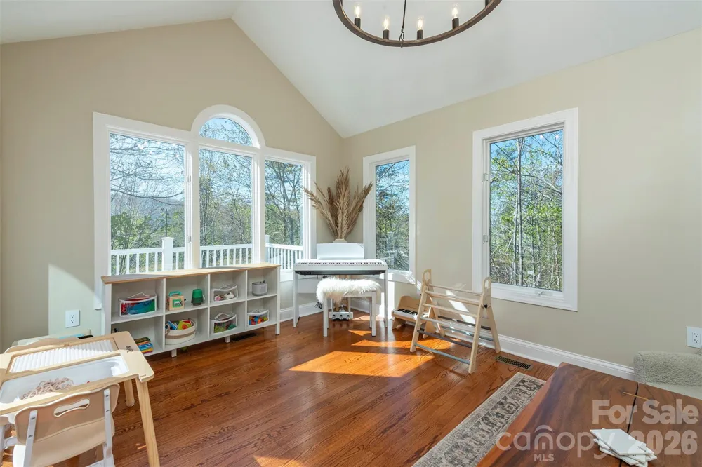 11 High Meadow Drive Weaverville, NC 28787