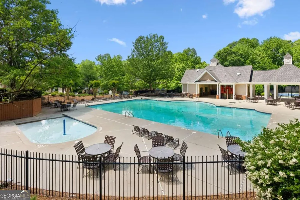 4092 Suwanee Mill DR Buford, GA 30518