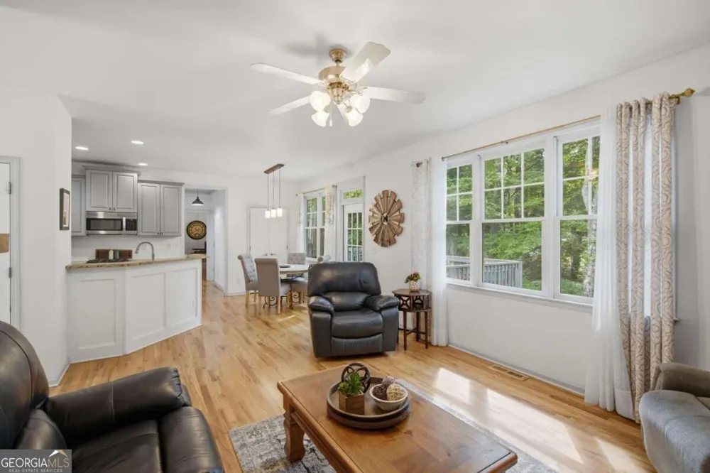 4092 Suwanee Mill DR Buford, GA 30518