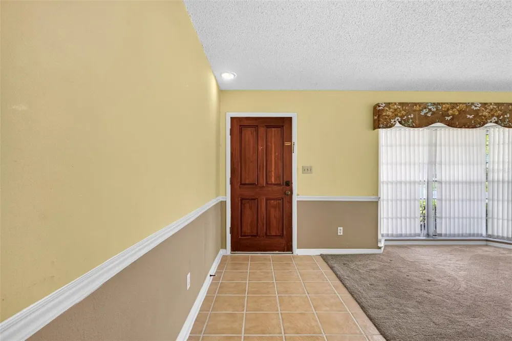 8512 WOODWICK COURT Tampa, FL 33615