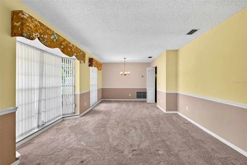 8512 WOODWICK COURT Tampa, FL 33615