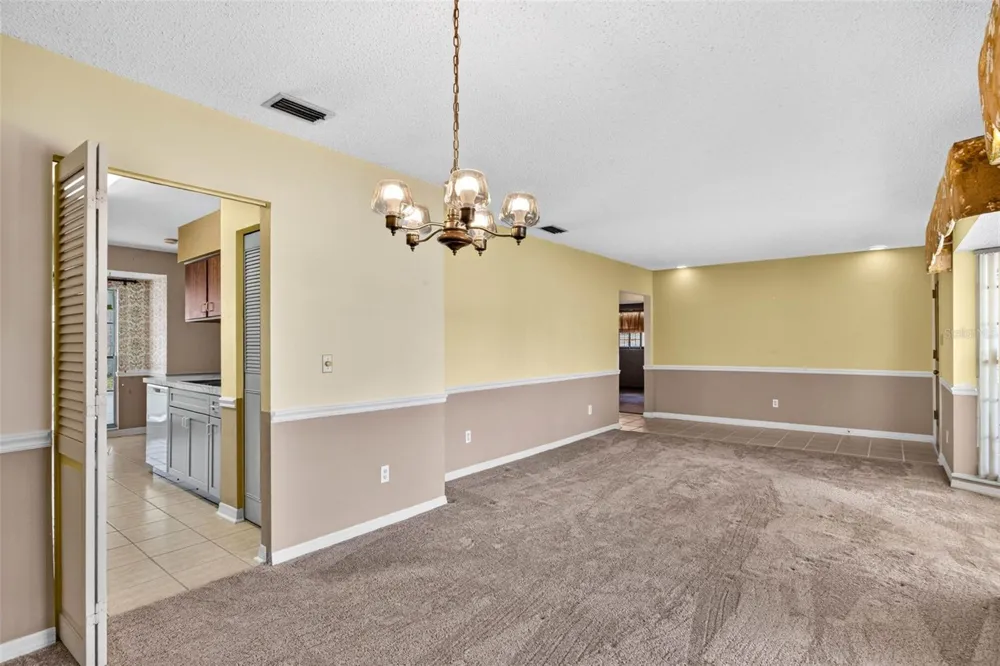 8512 WOODWICK COURT Tampa, FL 33615