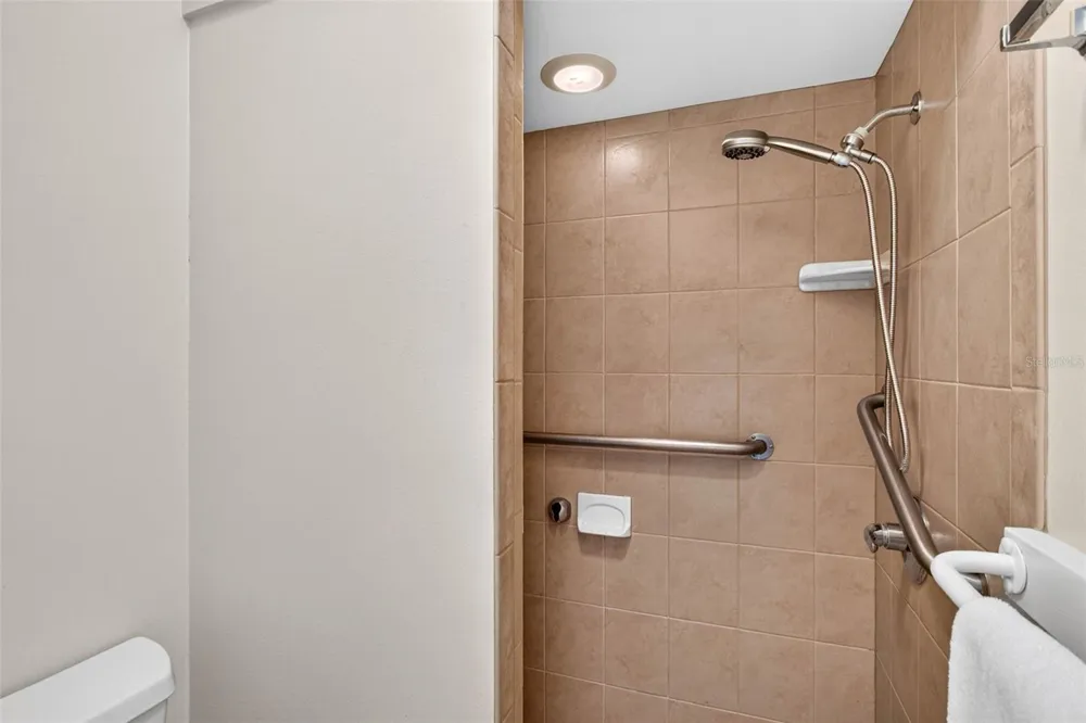 8512 WOODWICK COURT Tampa, FL 33615