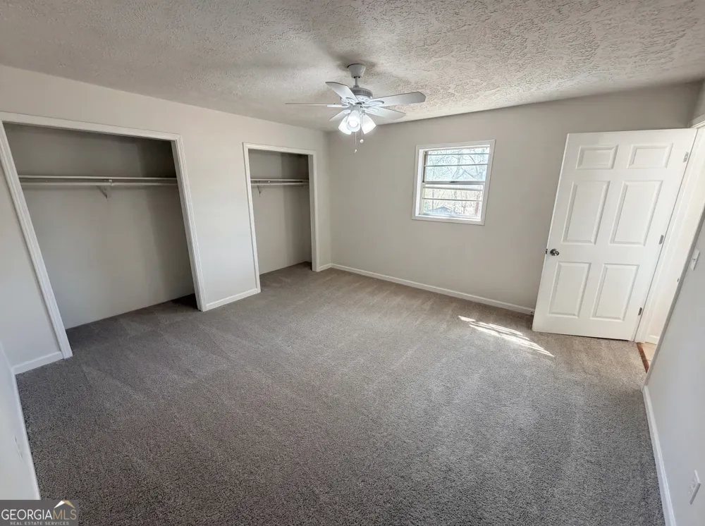 2405 Eric LN Douglasville, GA 30135