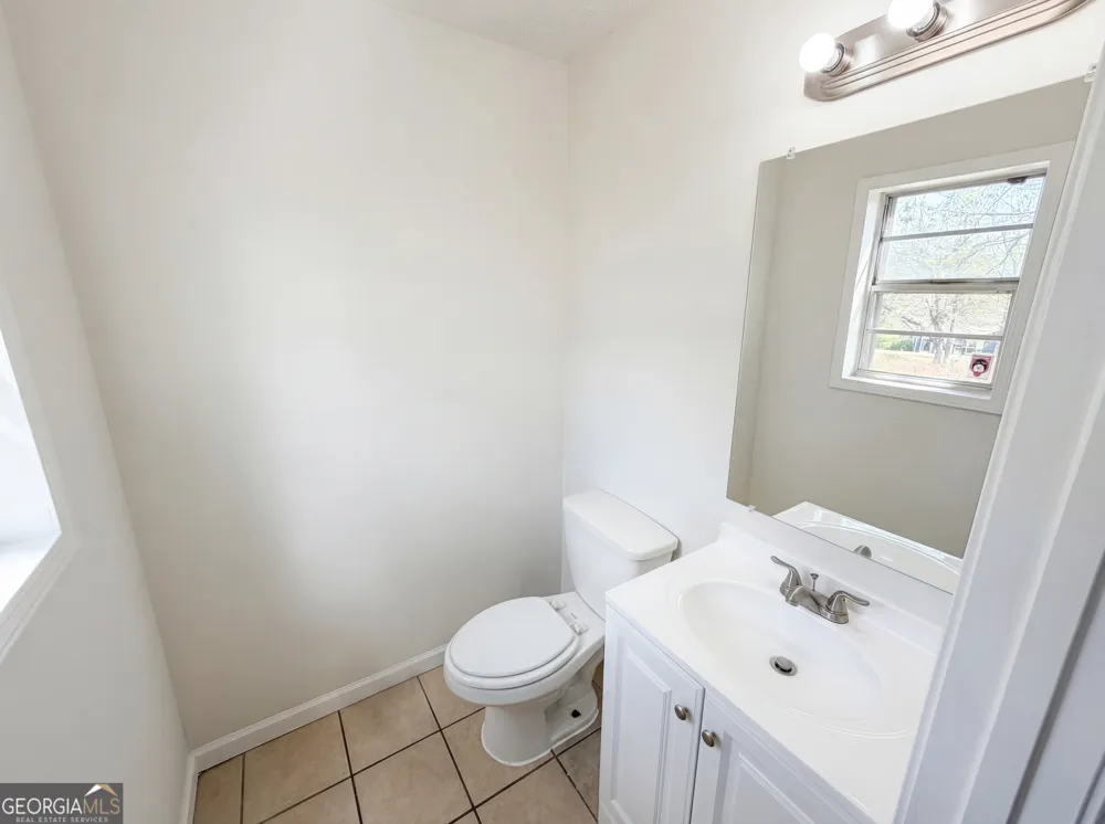 2405 Eric LN Douglasville, GA 30135