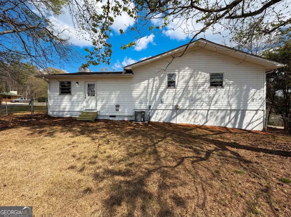 2405 Eric LN Douglasville, GA 30135
