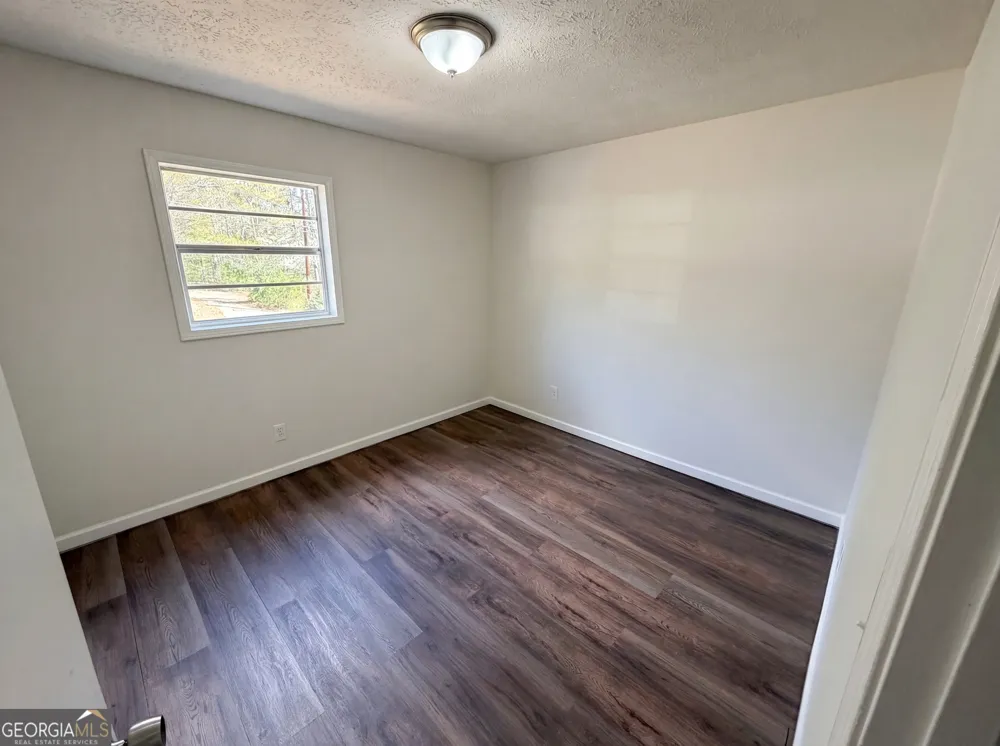 2405 Eric LN Douglasville, GA 30135