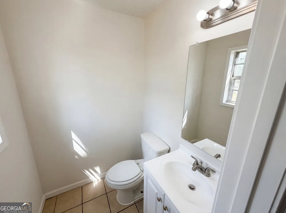 2405 Eric LN Douglasville, GA 30135