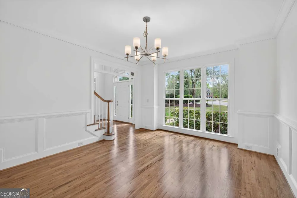 6130 Banbury CT Suwanee, GA 30024