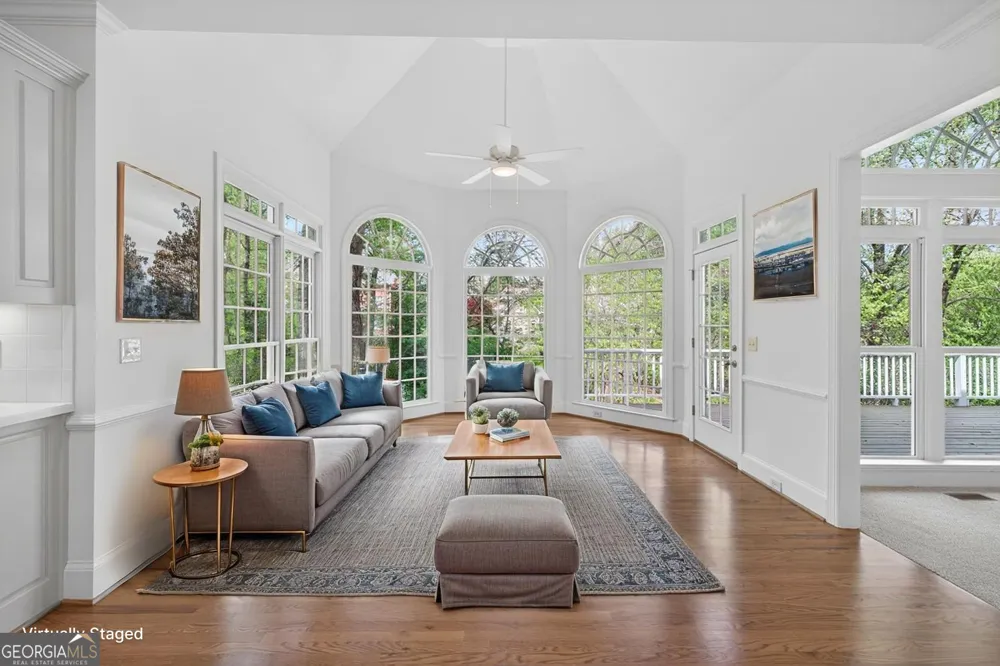 6130 Banbury CT Suwanee, GA 30024