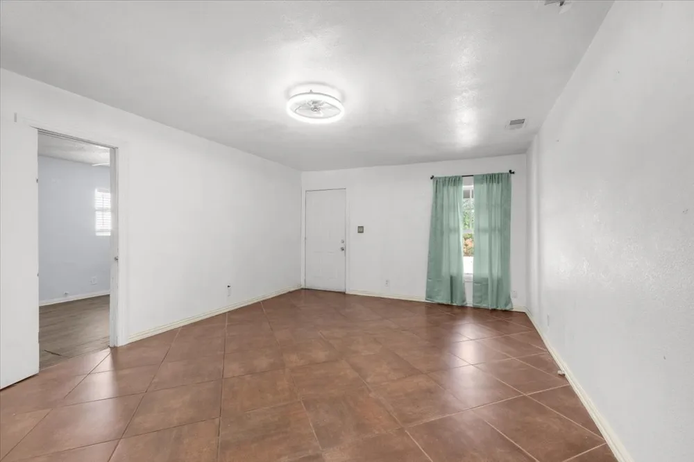 1016 Sycamore Terrace Fort Worth, TX 76104