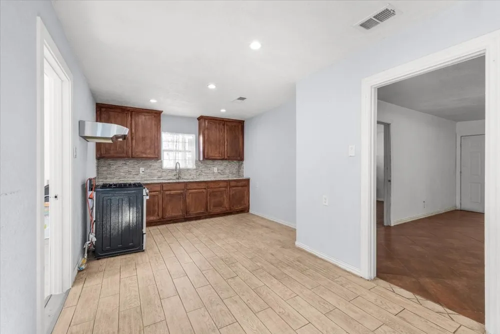 1016 Sycamore Terrace Fort Worth, TX 76104