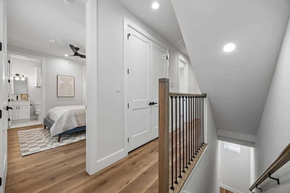 5633 Live Oak #104 Dallas, TX 75206