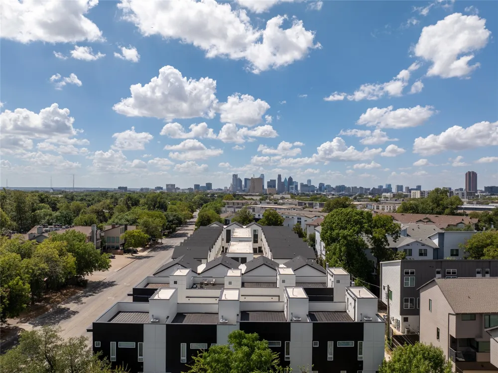 5633 Live Oak #104 Dallas, TX 75206