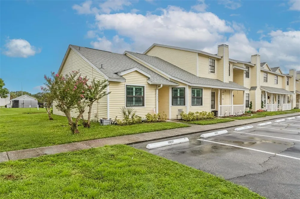 12602 CASTLE HILL DRIVE Tampa, FL 33624