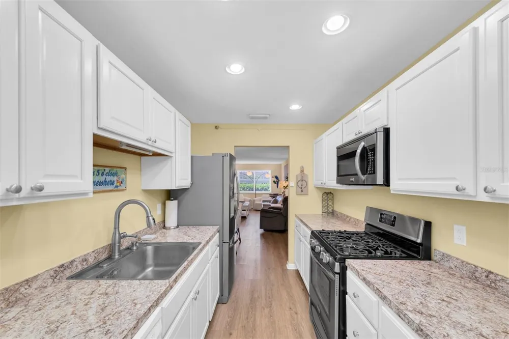 2960 59TH STREET S #105 Gulfport, FL 33707