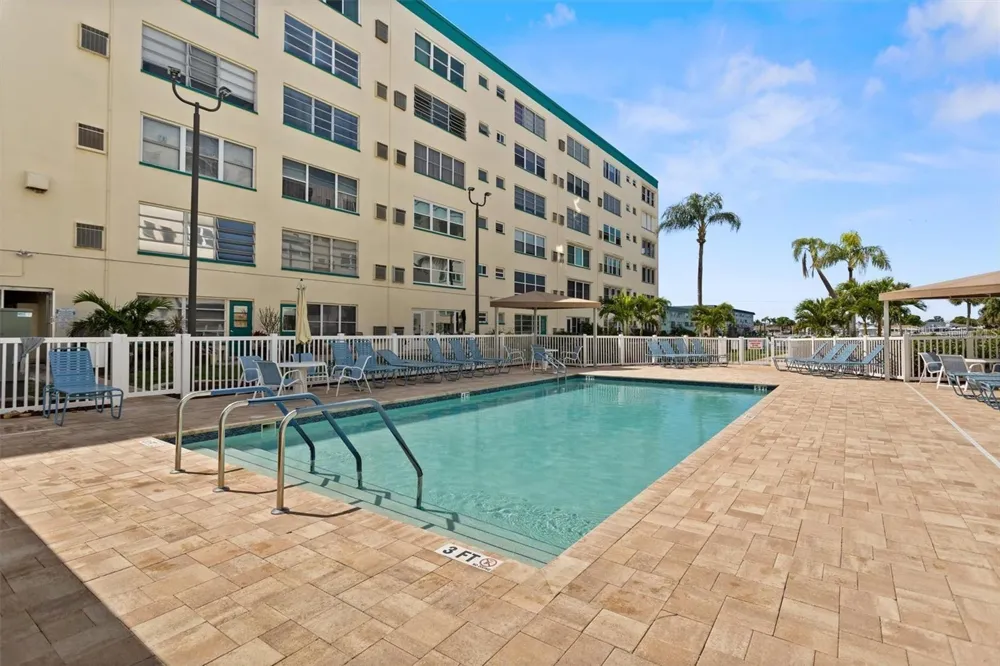 2960 59TH STREET S #105 Gulfport, FL 33707