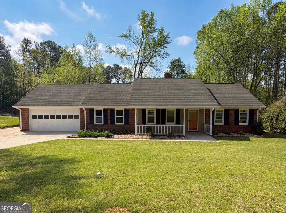 1622 Spaniel CT SW Conyers, GA 30094