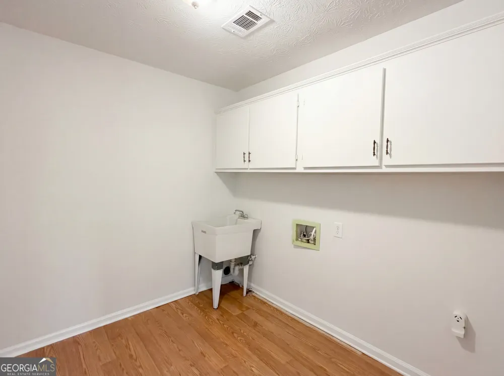 1622 Spaniel CT SW Conyers, GA 30094