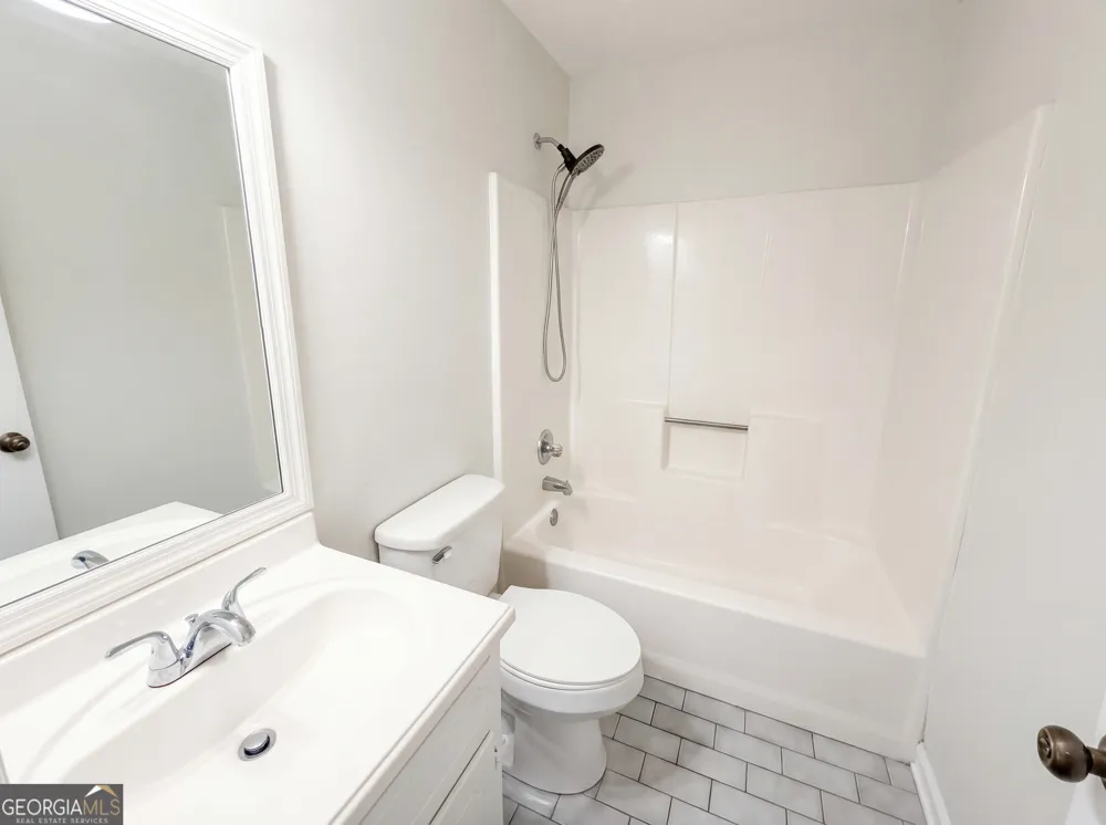1622 Spaniel CT SW Conyers, GA 30094