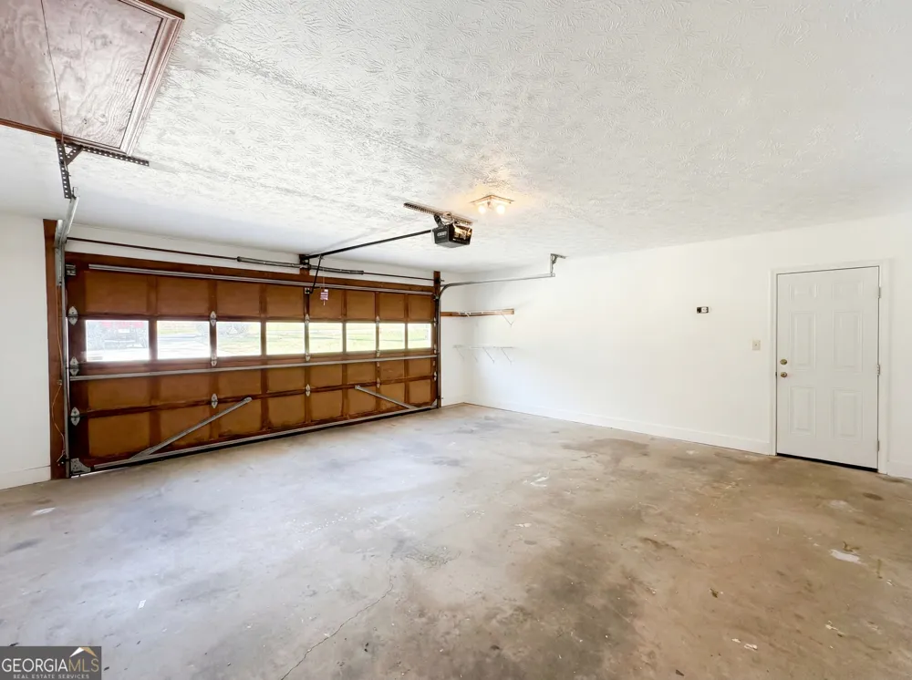 1622 Spaniel CT SW Conyers, GA 30094
