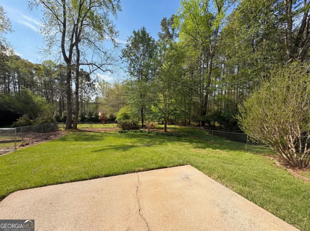1622 Spaniel CT SW Conyers, GA 30094