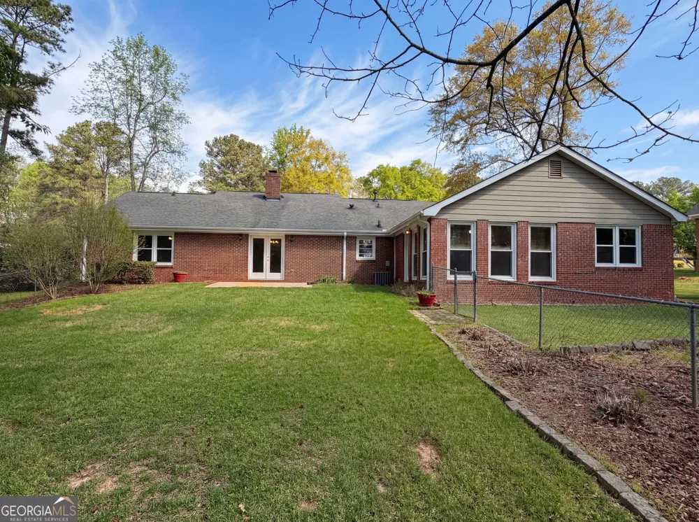 1622 Spaniel CT SW Conyers, GA 30094