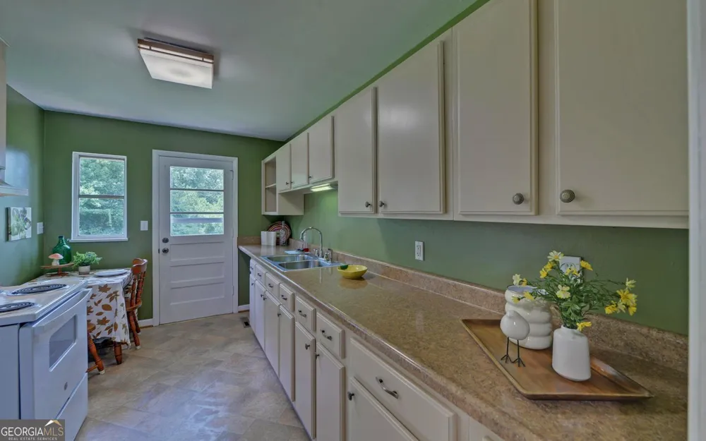 60 Kelsey DR Hartwell, GA 30643