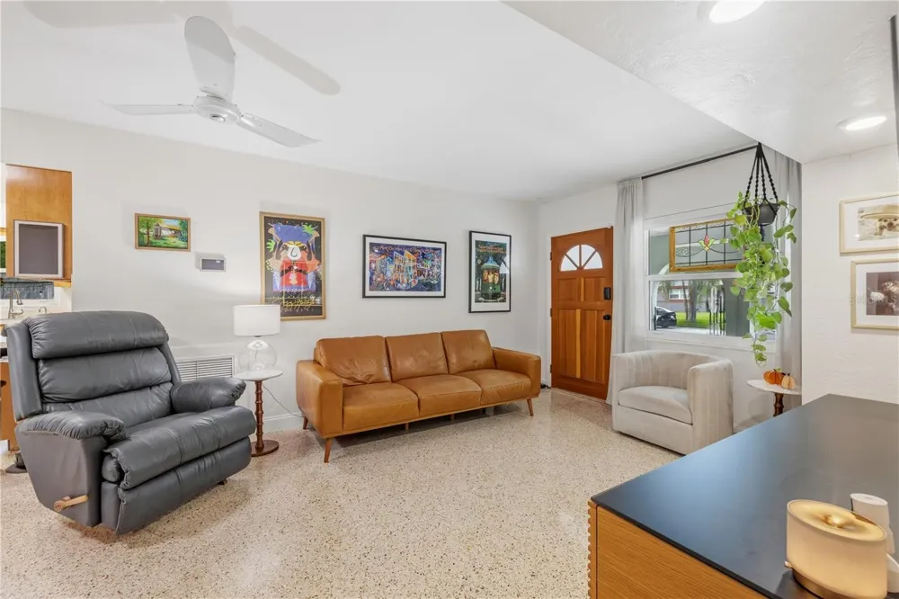 1512 COUNTRY LANE W Clearwater, FL 33759