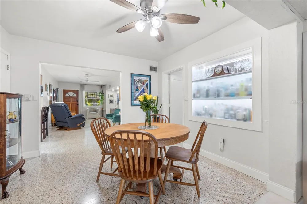 1512 COUNTRY LANE W Clearwater, FL 33759